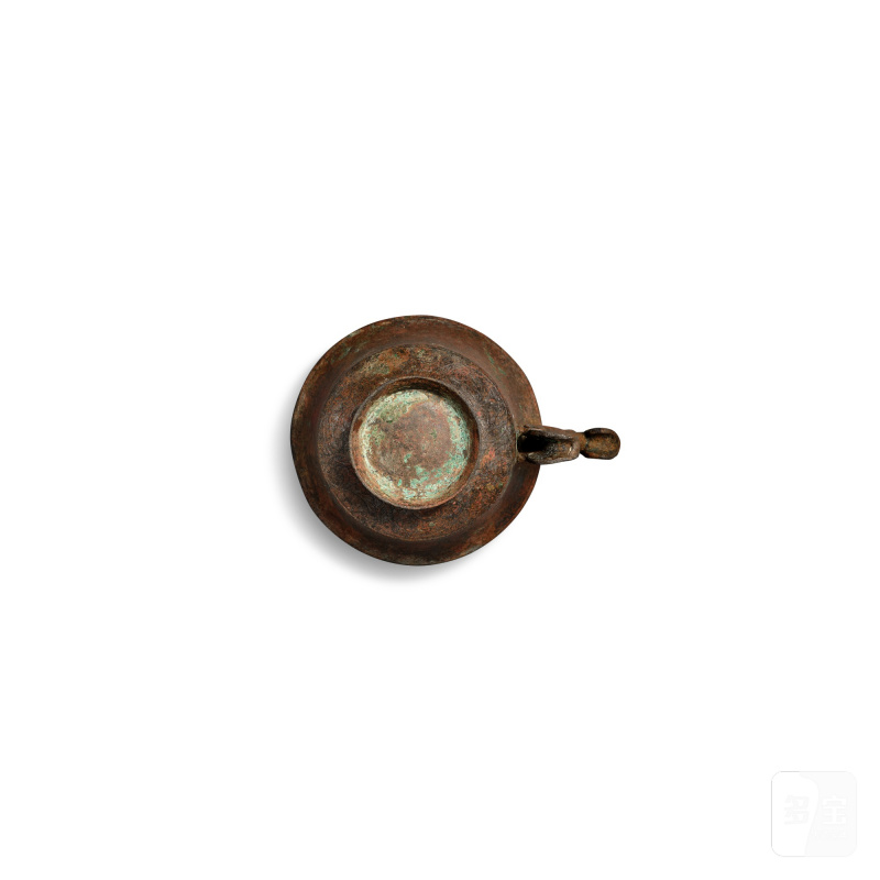 A bronze incised ‘Jivajivaka’ cup, Tang dynasty | 唐 銅刻共命鳥小盃 - 图3